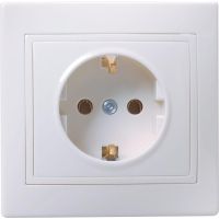 Розетка 1-м СП Кварта РС10-3-КБ 16А IP20 с заземл. без защ. шторок бел. IEK ERK14-K01-16-DM Розетка 1-м СП Кварта РС10-3-КБ 16А IP20 с заземл. без защ. шторок бел. IEK ERK14-K01-16-DM